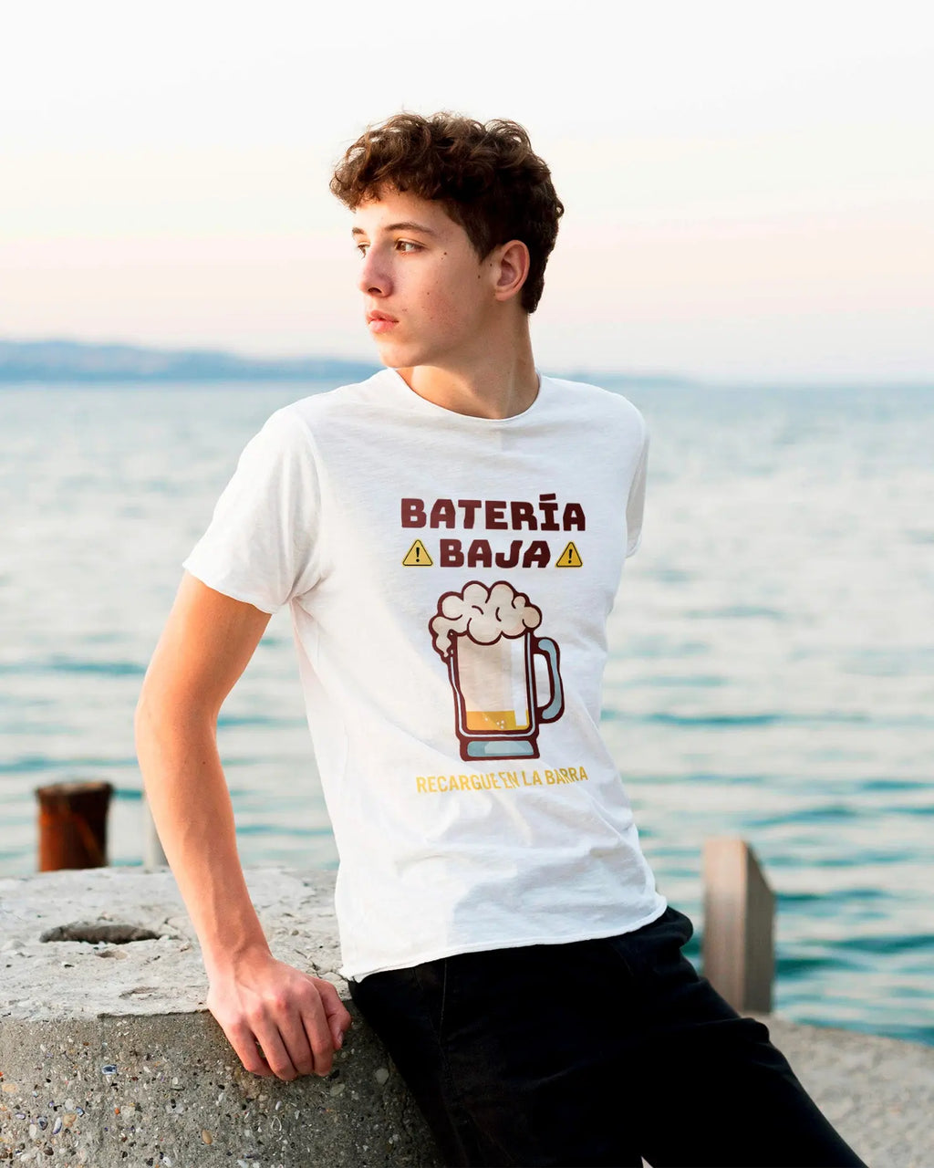 Camiseta de Manga Corta -  Batería Baja Cerveza  - 100% Algodón Home & Living